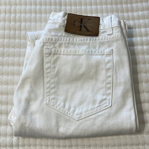 Calvin Klein White Vintage Jeans 32" Inseam Size 11 - Picture 4 of 6
